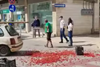 Kleinbauern aus Apulien werfen Kirschen auf die Straße, um gegen niedrige Preise zu demonstrieren. Foto: myfruit