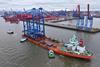 Zwei neue Containerbrücken am Container Termina Buchardkai eingetroffen