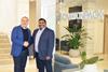 CartonPack-CEO Gianni Leone (l.) mit Clifton-CEO Shane D’Souza