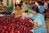 Reliance Wholesale Retail apples India