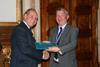 David Smith receives the award from Edward Seidler, of the FAO