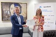 Alejandro Monzón, president of Anecoop, and Olga García, CaixaBank’s territorial director for the Valencian Community and the Region of Murcia