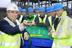 (l-r) Loadhog Managing Director Hugh Facey, Lee Giemza, John Makin, Derek Boaler, Mark Jackson, Carl Bruney, Rob Deakin, Craig McGovern and Simon de Jaeghere