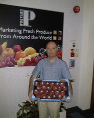 Jonathan Olins of Poupart with Made in Blu peaches