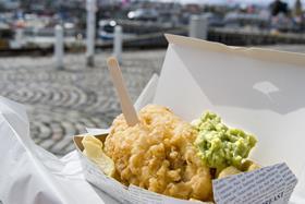 F&C Seaside with Mushy Peas & Fork