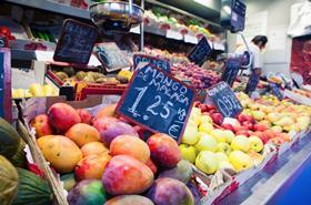 Fresh fruit Spanish market
