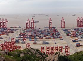 CN Yangshan Port Shanghai credit Bigg(g)er