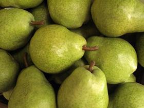 Awe Sum Organics Bartlett pears Argentina