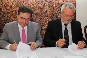 Antwerp Brazil port deal Leonidas Cristino (L) Marc Van Peel