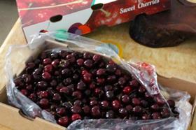 CH Cherries at Jianang market