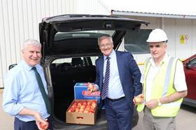 FruitCo Geoffrey Thompson Goulburn Valley packing grading apple pear stonefruit (l-r) Deputy Prime Minister Michael McCormack; Damian Drum, federal member for Nicholls; Garry Parker, managing director of Geoffrey Thompson Holdings