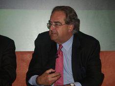 Sir Peter Davis at yesterday's meeting