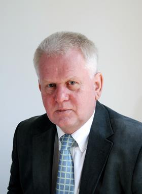 Prof Andy Peters