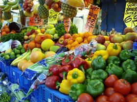 UK fruit market Credit user 'Chris' on Flickr