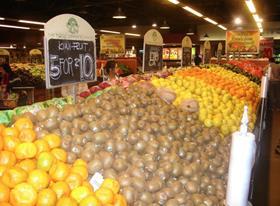Fruit and Veg City kiwifruit display