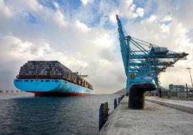 Maersk Line ship Emma Maersk terminal