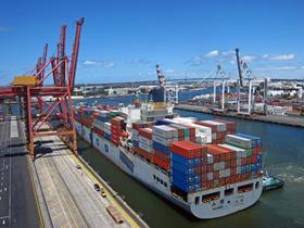 Melbourne Port (credit-Photo courtesy of Port of Melbourne Corporation)