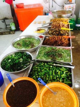 Vietnam soup kitchen 2