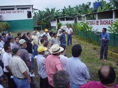 A demonstration day at  Favorita's Pueblo Viejo farm