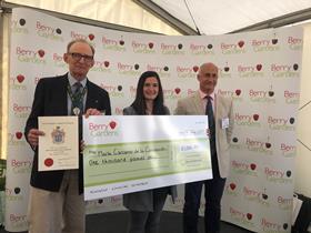 Maria Carcamo De La Conception receiving the Berry Gardens supported award