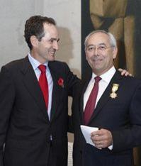 Spanish Ambassador Carles Casajuana with Michael Velasco accepting the honour