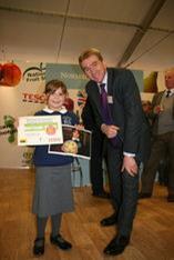 Quentin Sandell with primary school winner Lucy Bullows