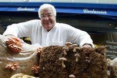 Mushroom lovers honoured