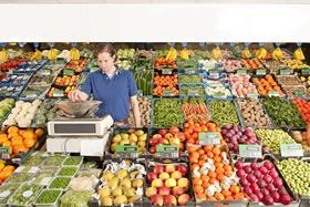 GEN BigStock_Greengrocer_At_supermarket