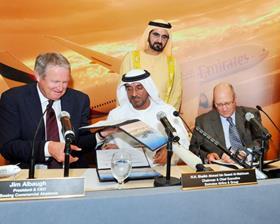 Emirates signs Boeing deal
