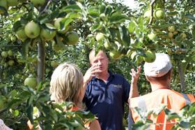 OrchardWorld apple harvest tour CREDIT Barrie Stjon Jones, www.be-cx.com