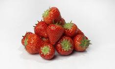 Poor weather can't halt strawberry sales