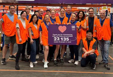 Corteva Agriscience employees volunteer at a Foodbank DC in Sydney