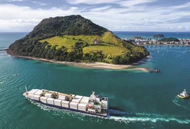 Kiwifruit ship Port of Tauranga