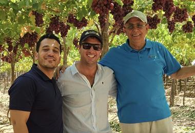 Reynecke Viljoen with Ahmed Harraz (left) and Mokhles Harraz (right) of Agrostar