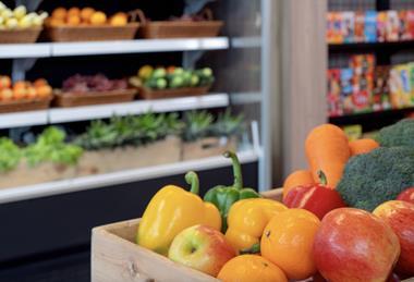 Convenience store fresh produce
