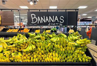 Prominent fruit and veg displays encourage healthy eating