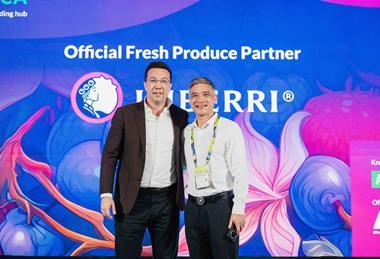 David Axiotis and Aaron Huang senior vice president of Imberri right