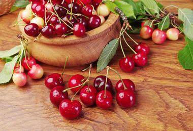 GEN cherries AdobeStock_1365167141