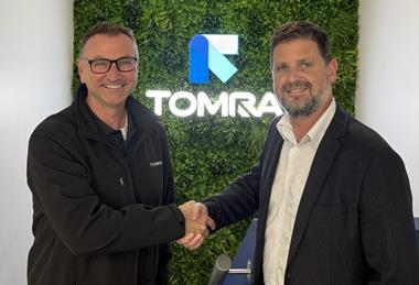 (l-r) Tomra Food Australia CEO Paul Slupecki with AC Foods Australia general manager Brett Jackson