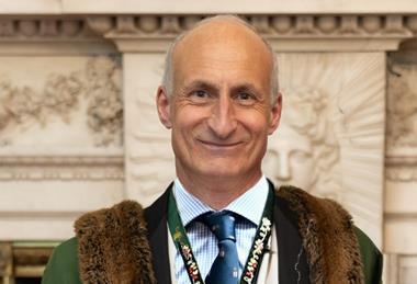 Chris Newenham took office as Master Fruiterer on 23 January