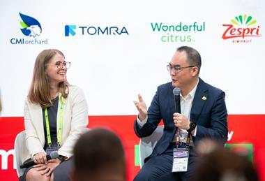 Cassie Howard (left) and Leo Li on the opening panel at the Asiafruit Knowledge Centre