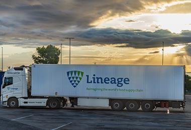 Lineage truck Spain logistics MUST CREDIT M. Perfectti - Adobe Stock
