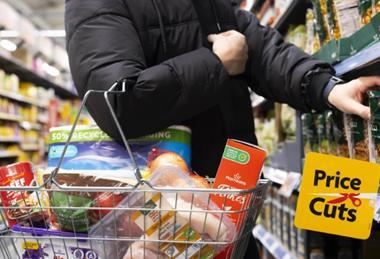 Morrisons is cutting veg prices for the second time