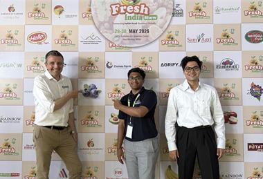 Jamie Petchell (left) GPG Fresh India Show 2026 with colleagues from FD Berries India