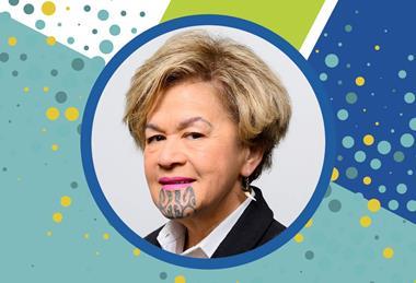 thumbnail_PP_web story portrait mockup copy (5)