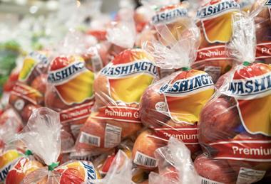 Washington apples USA on sale in Malaysia MUST CREDIT JCM - Adobe Stock