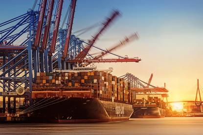 Schiff Afif im Hamburger Hafen