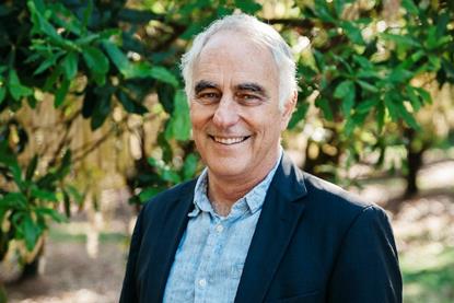 Jolyon Burnett     Foto: Australian Macadamia Society