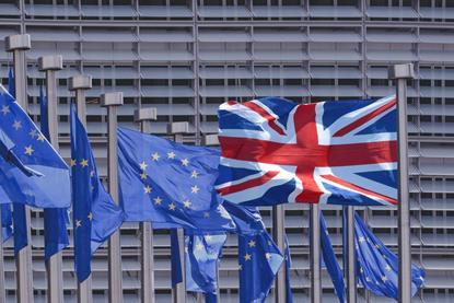 GEN Brexit EU UK flags AdobeStock_113202462