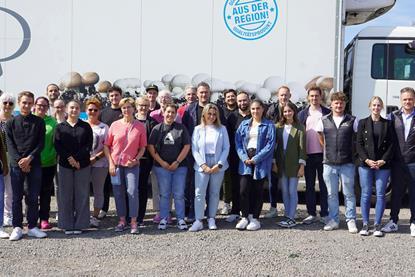 Edeka besucht Chicorée- und Pilzbetrieb